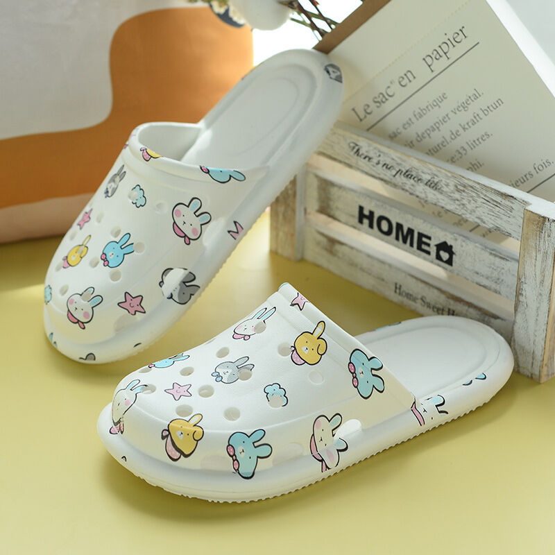 Slippers Women's Home Bathroom Bath Non-slip Soft Bottom Summer New Outer Wear Breathable Mute Beach Cute Closed Toe Slipper